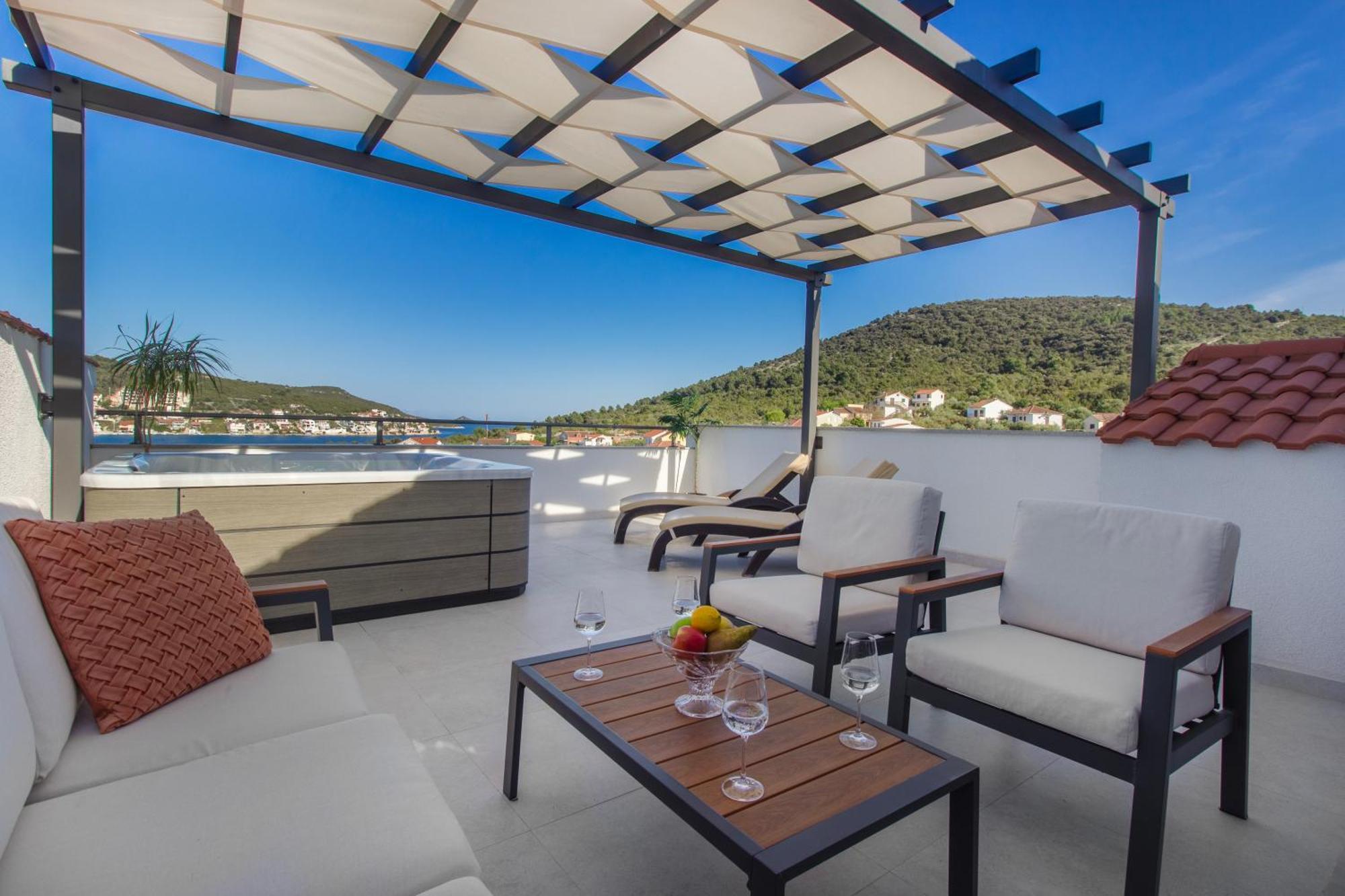 Villa Dalmatian Child With Swimming Pool, Close To The Beach Vinisce Exterior foto