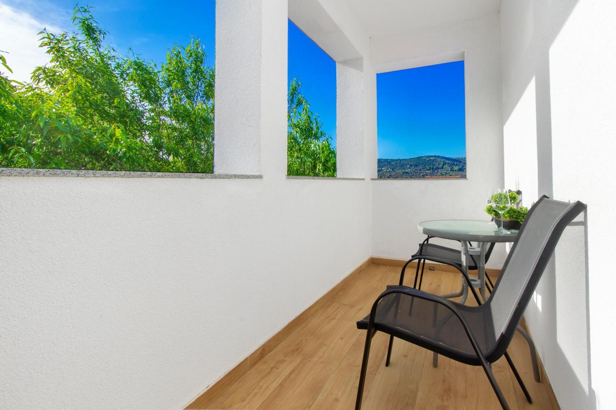 Villa Dalmatian Child With Swimming Pool, Close To The Beach Vinisce Exterior foto