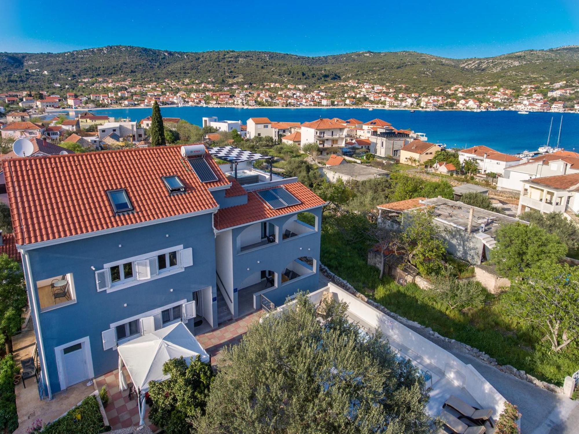 Villa Dalmatian Child With Swimming Pool, Close To The Beach Vinisce Exterior foto